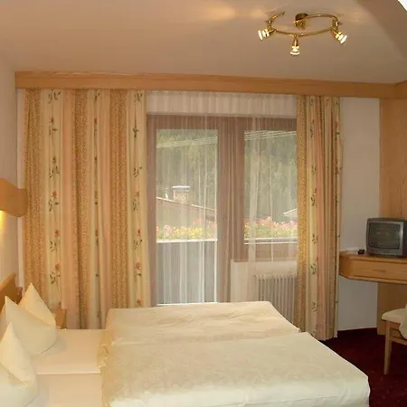 Gaestehaus Elfriede 3* Герлос